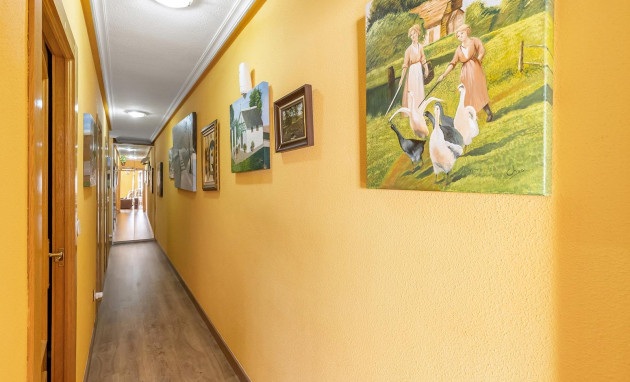 Resale - Apartment - Torrevieja - Estacion de autobuses