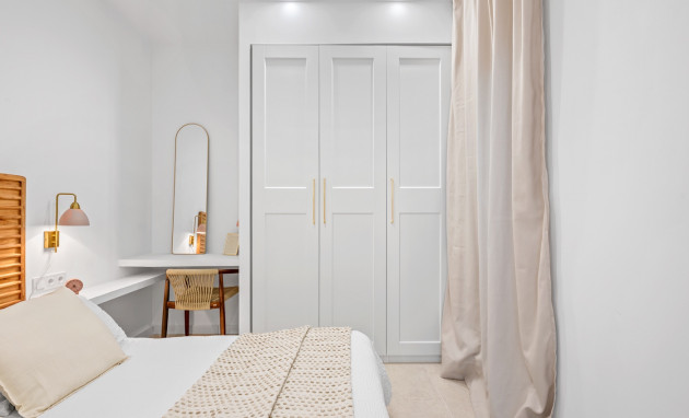 Herverkoop - Herenhuis - Torrevieja - El Chaparral