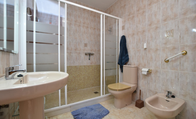 Herverkoop - House - Quad - Orihuela Costa - Playa Flamenca