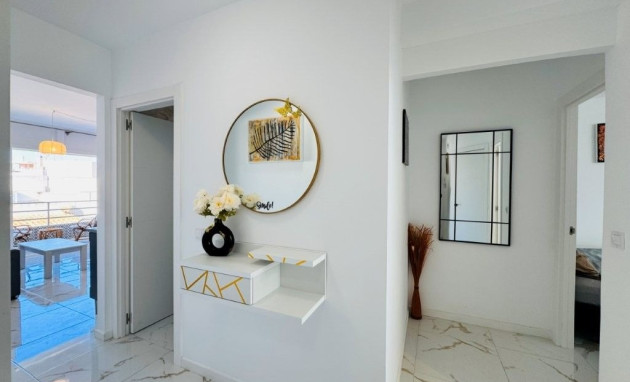 Herverkoop - Apartment - La Mata