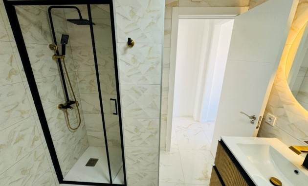 Herverkoop - Apartment - La Mata