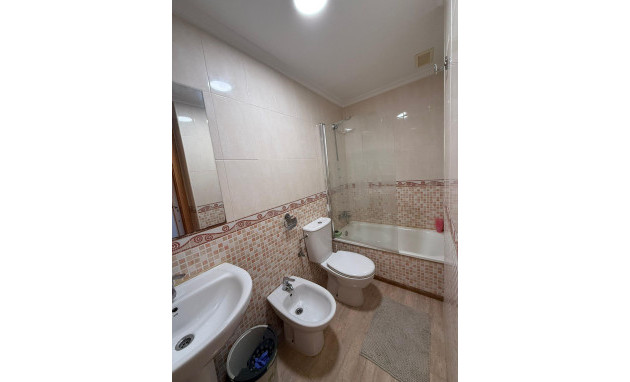 Herverkoop - Apartment - Torrevieja - La Mata pueblo