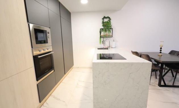 Herverkoop - Apartment - Orihuela Costa - Punta Prima