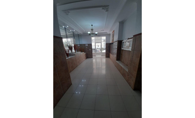 Herverkoop - Apartment - Torrevieja - Centro