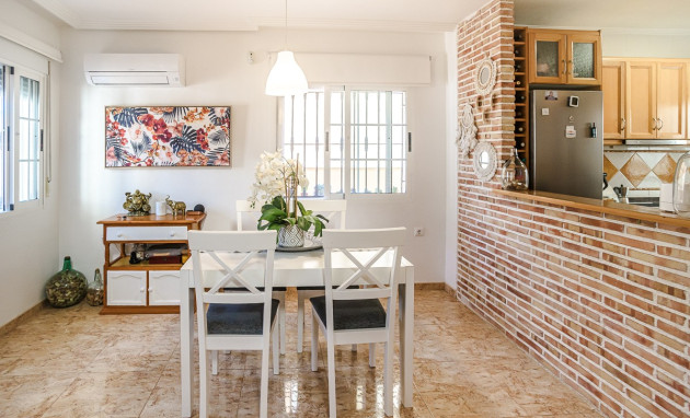 Herverkoop - Villa - Guardamar del Segura - EL RASO