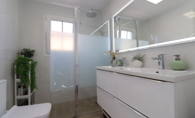 Herverkoop - Detached Villa - Orihuela Costa - Villamartin