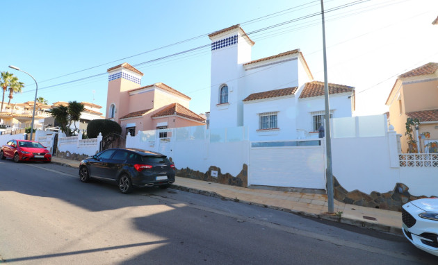 Herverkoop - Detached Villa - Orihuela Costa - Villamartin