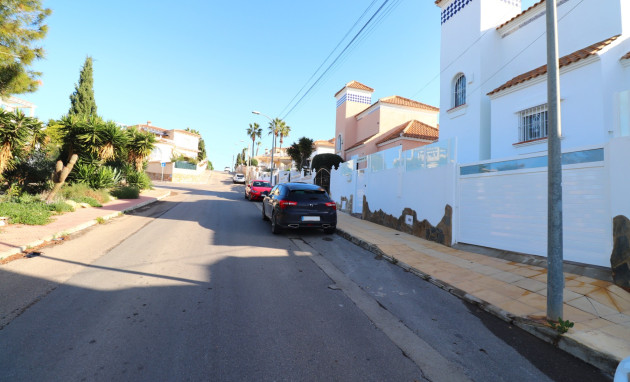 Herverkoop - Detached Villa - Orihuela Costa - Villamartin