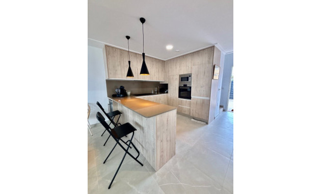 Herverkoop - Villa - Benijofar