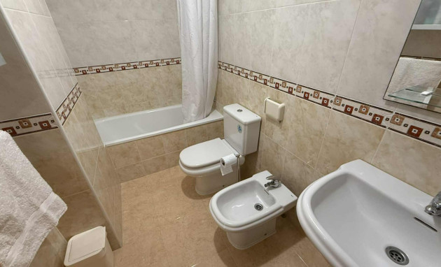 Herverkoop - Apartment - Almoradí