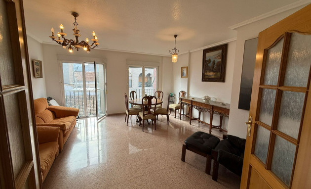 Herverkoop - Apartment - Almoradí