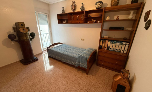 Herverkoop - Apartment - Almoradí