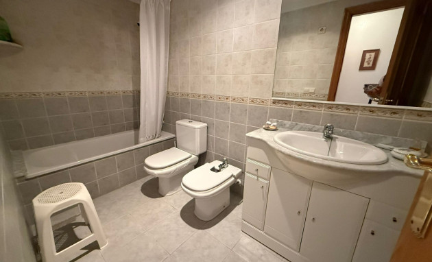 Herverkoop - Apartment - Almoradí