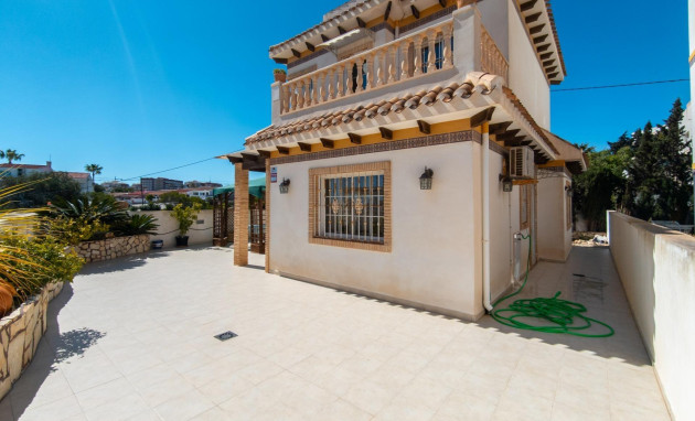 Herverkoop - Villa - Torrevieja - La Mata
