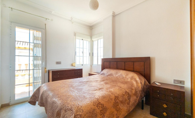 Herverkoop - Villa - Torrevieja - La Mata