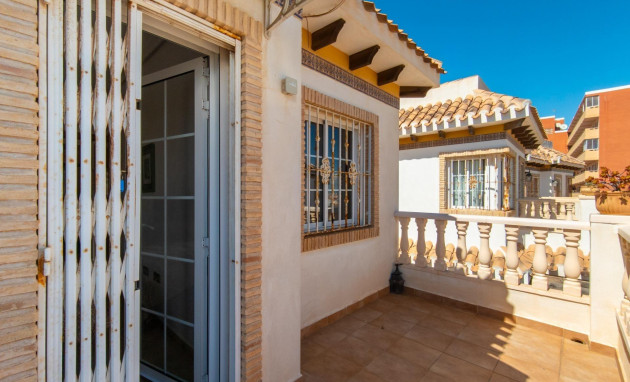 Herverkoop - Villa - Torrevieja - La Mata
