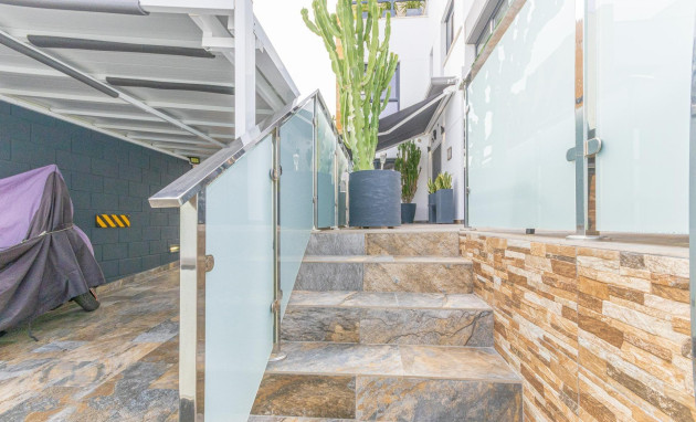 Herverkoop - Villa - Orihuela Costa - Lomas de Cabo Roig