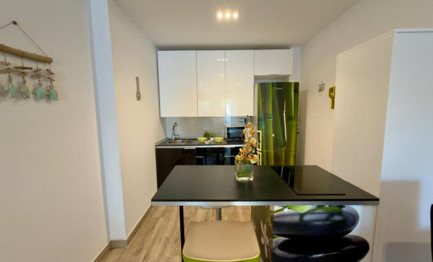 Herverkoop - Bungalow - Gelijkvloers - Torrevieja - La Siesta - El Salado - Torreta