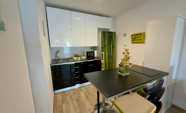 Herverkoop - Bungalow - Gelijkvloers - Torrevieja - La Siesta - El Salado - Torreta