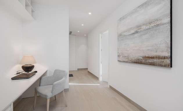 Resale - Apartment - Las Colinas Golf Resort