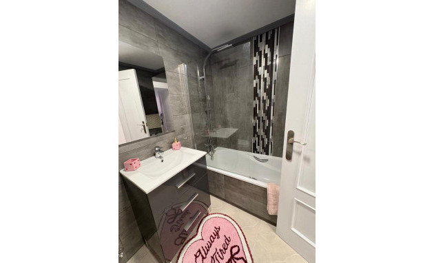 Herverkoop - Duplex Penthouse - Playa Flamenca - Parque del Duque