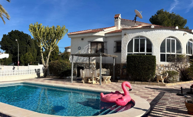 Herverkoop - Villa / Detached - Ciudad Quesada - CENTRO