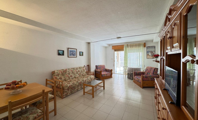 Herverkoop - Apartment - Torrevieja - Estacion de autobuses