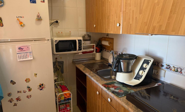 Herverkoop - Apartment - Torrevieja - Estacion de autobuses