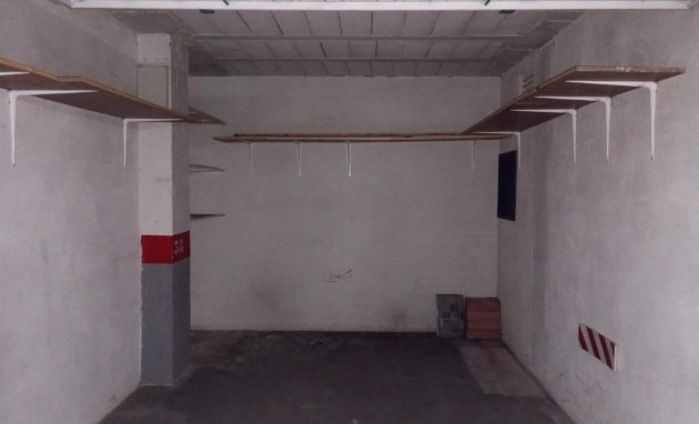 Herverkoop - Garage - Torrevieja - Estacion de autobuses