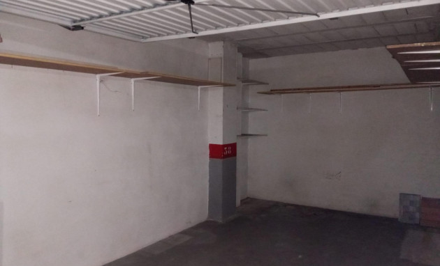 Herverkoop - Garage - Torrevieja - Estacion de autobuses