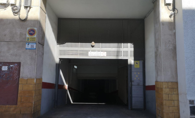 Herverkoop - Garage - Torrevieja - Estacion de autobuses