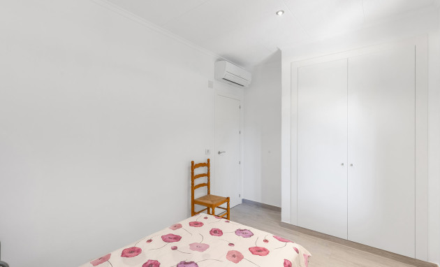 Herverkoop - Detached Villa - Orihuela Costa - Punta Prima