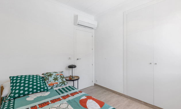 Herverkoop - Detached Villa - Orihuela Costa - Punta Prima