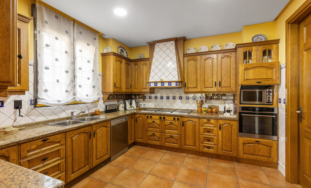 Herverkoop - Detached Villa - Torrevieja - La Veleta