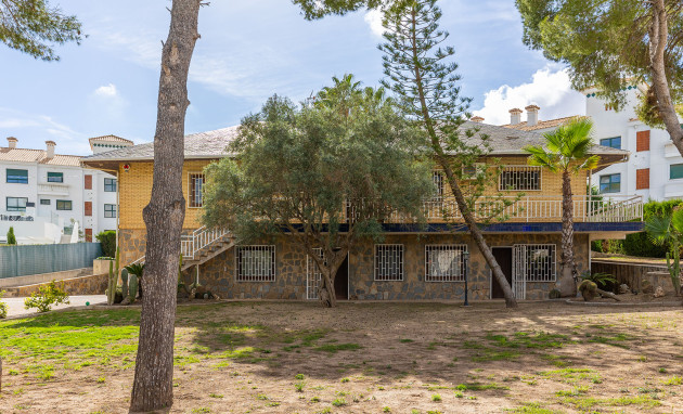 Herverkoop - Detached Villa - Orihuela Costa - Las Filipinas