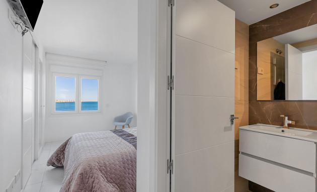 Herverkoop - Apartment - Orihuela Costa - Punta Prima