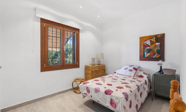 Herverkoop - Detached Villa - Orihuela Costa - Punta Prima