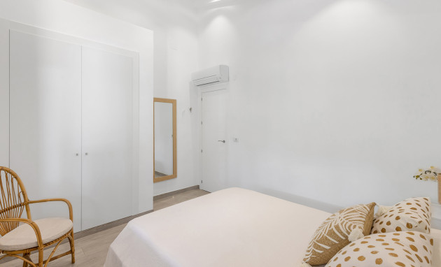 Herverkoop - Detached Villa - Orihuela Costa - Punta Prima