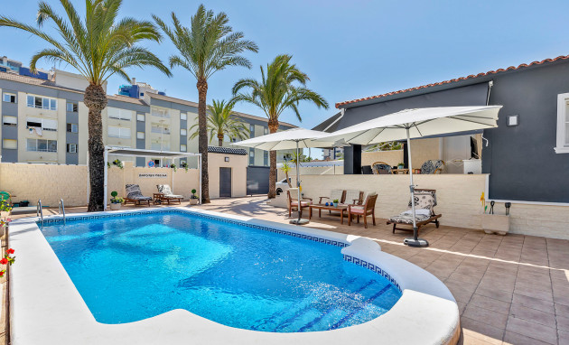 Herverkoop - Detached Villa - Torrevieja - Rocio del Mar