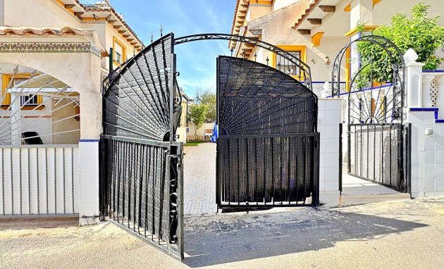 Herverkoop - Quad Villa - Orihuela Costa - Punta Prima