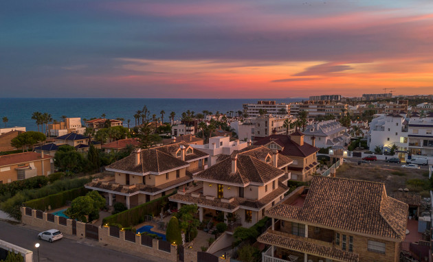 Herverkoop - Detached Villa - Torrevieja - La Veleta