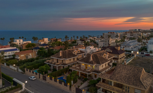 Herverkoop - Detached Villa - Torrevieja - La Veleta