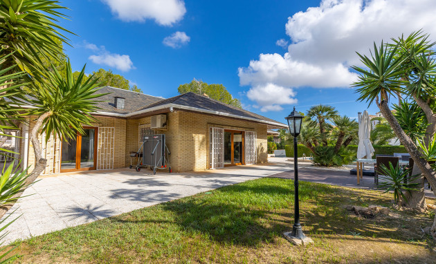 Herverkoop - Detached Villa - Orihuela Costa - Las Filipinas