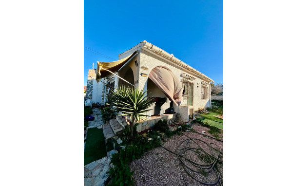 Herverkoop - Villa - Torrevieja - Aguas Nuevas