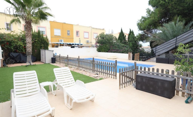 Herverkoop - Bungalow - Gelijkvloers - Orihuela Costa - La Regia