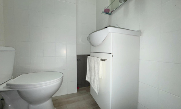 Herverkoop - Apartment - Almoradí