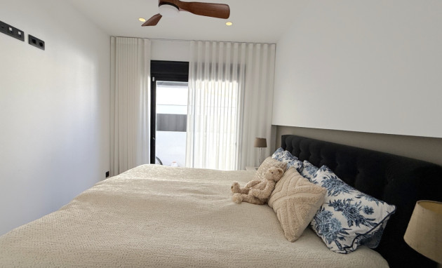 Resale - Bungalow - Groundfloor - Pilar de la Horadada - Costa Blanca Sur