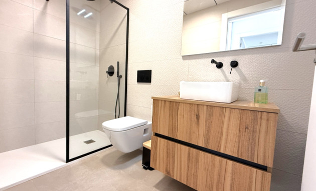 Resale - Bungalow - Groundfloor - Pilar de la Horadada - Costa Blanca Sur