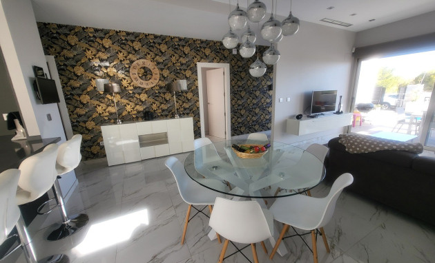 Herverkoop - Villa - Villamartín