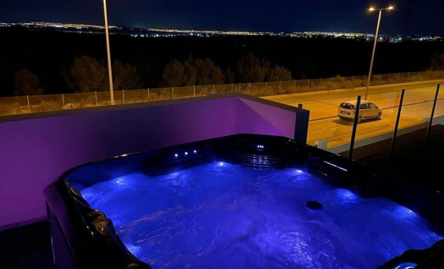 Herverkoop - Villa - Villamartín